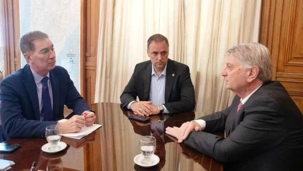 Ziliotto reclamó por la deuda de Nación y rechazó la reforma laboral tras la reunión con Adorni y Santilli