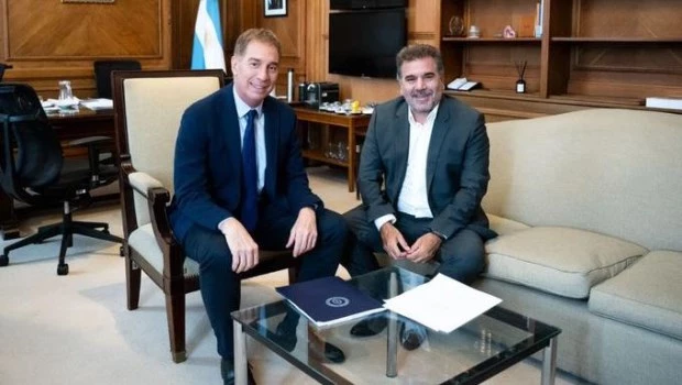 "Nuestro compromiso es mejorar la seguridad y devolverles la tranquilidad a los argentinos", dijo Ritondo tras reunirse con Santilli.