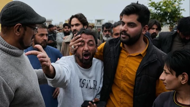 Pakistán: al menos 31 muertos y 169 heridos en un atentado suicida en una mezquita