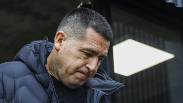 El Gobierno denunció a Riquelme por administracio´n fraudulenta
