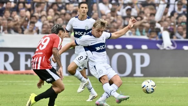 Gimnasia y Estudiantes entregaron un nuevo clásico sin goles