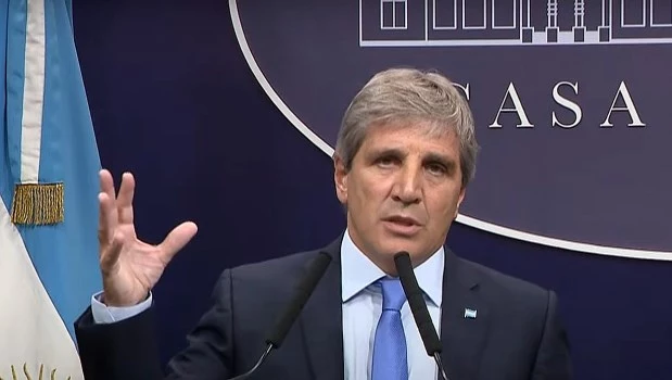 Caputo está sorprendido por la falta de reacción de los empresarios: “Bajamos las cargas patronales un 85%”