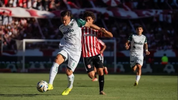 Estudiantes despidió a Eduardo Domínguez con una victoria sobre Sarmiento