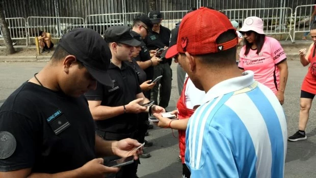 La Policía de la Ciudad detuvo a 18 trapitos