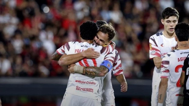 Estudiantes derrotó a Newell’s y subió a la cima de la zona A del Apertura