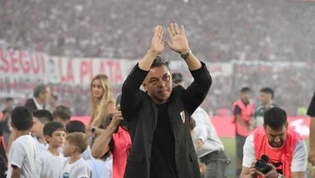 Marcelo Gallardo vivió una noche plagada de emociones. El DT le dijo adió al River de sus amores con un triunfo.