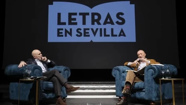 La undécima edición del ciclo Letras en Sevilla, dirigida por Arturo Pérez-Reverte y el periodista Jesús Vigorra, que abordaría la Guerra Civil española, debió cancelarse.
