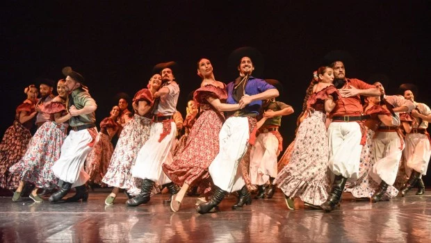 'Estampas del Litoral', broche de oro de un espectáculo vibrante. (Foto: Mariano Longo)