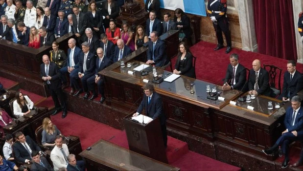 Más ataques a la oposición que anuncios