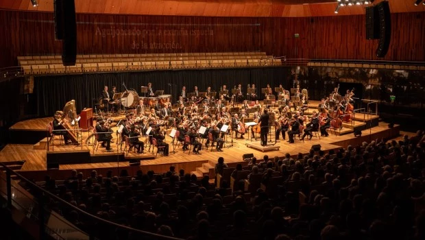 El punto culminante de la velada fue la ejecución de ‘La isla de los muertos’, asociada al cuadro homónimo del pintor helvético Arnold Böcklin.