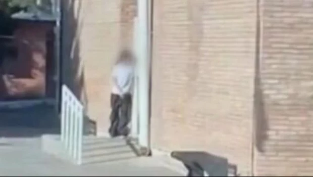 Detuvieron a un celador acusado de abusar de la menor que se atrincheró con un arma en un colegio de Mendoza