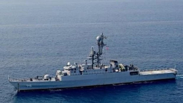 Estados Unidos hundió una fragata iraní: al menos 83 muertos y más de 100 desaparecidos