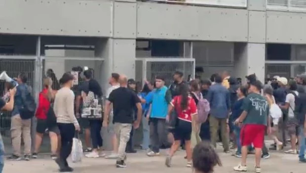 Derrumbe en Parque Patricios: los vecinos pueden ingresar a sus domicilios para retirar elementos escenciales