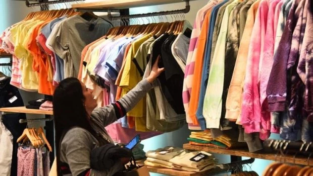 Las ventas minoristas de pymes cayeron 5,6% interanual en febrero