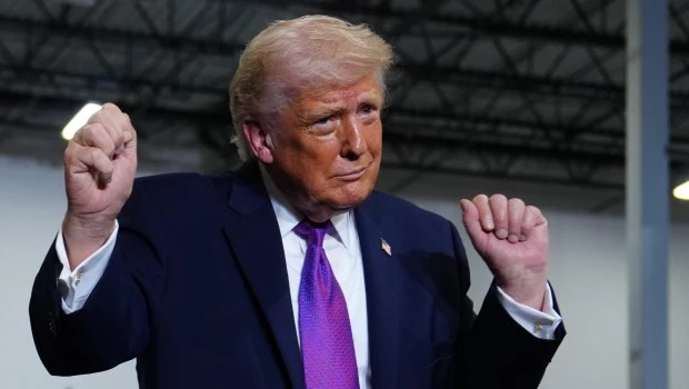 Trump dice que la guerra contra Irán "está ganada", pero sugiere que continuará la ofensiva