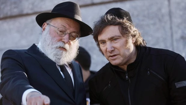 ¿Hacia dónde irá la derecha?