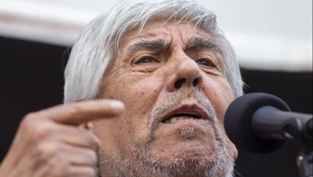 Se firmó la paritaria de Camioneros y Moyano sorprendió con un acuerdo que va en línea con la pauta salarial del Gobierno