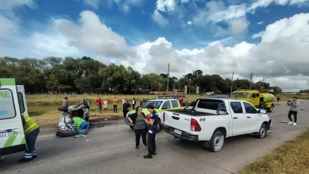 Choque fatal entre una camioneta y un auto en la ruta 88: murió un hombre de 57 años