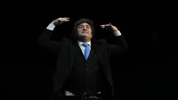 Con críticas a Pedro Sánchez y elogios a Trump, Milei cerró el Foro Económico de Madrid