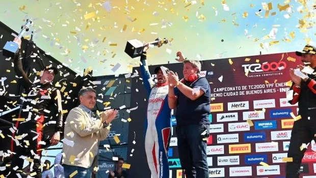 TC 2000: el entrerriano Franco Riva se llevó el triunfo