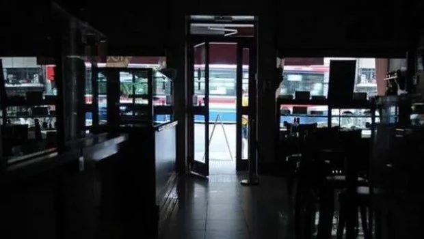 Más de 20 mil usuarios sin luz por el temporal en el AMBA