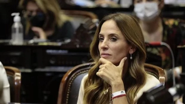 Tolosa Paz: “La Argentina está siendo destruida”