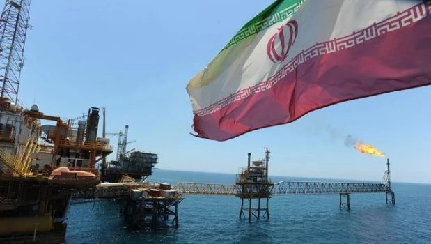 Irán admite contactos con Estados Unidos pero niega que haya conversaciones