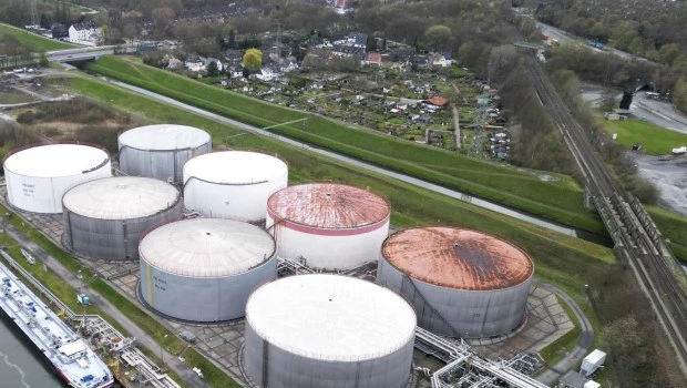 El tono más conciliador de Trump hacia Irán impulsa las bolsas y hunde el petróleo