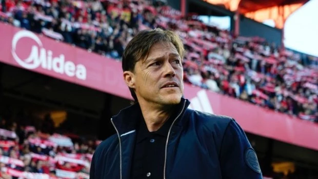 Almeyda dejó de ser el director técnico del Sevilla de España
