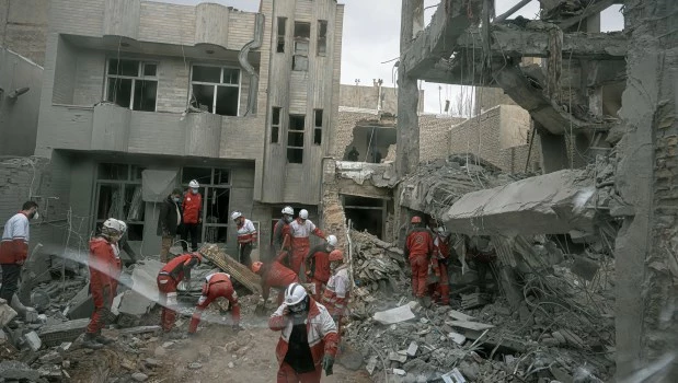 Irán pone condiciones para la tregua y la Casa Blanca advierte que Trump todavía puede desatar un infierno