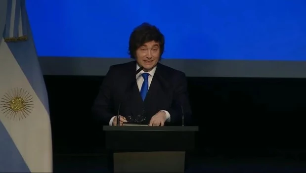 Milei insultó a Kicillof por la causa YPF