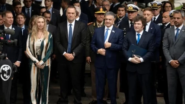 Mover el volante para conservar la dirección