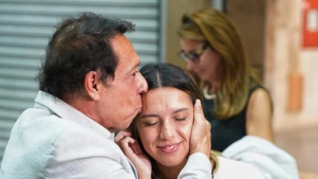 El papá de Agostina Páez negó que sea verdadero un polémico video