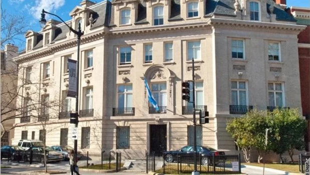 Refuerzan la seguridad en las embajadas de Estados Unidos, Israel e Irán