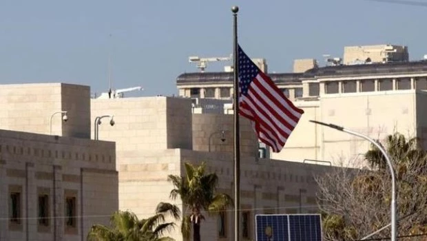 Balearon la embajada de Estados Unidos cerca de Beirut