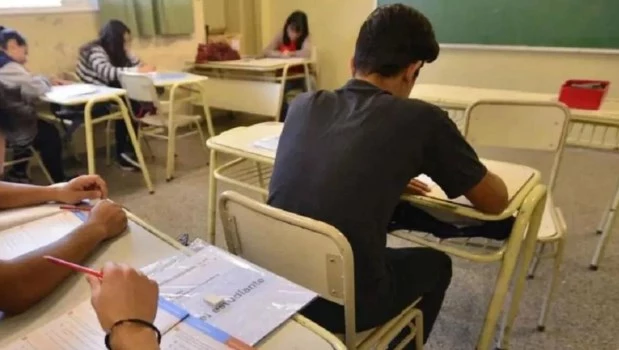 Ausentismo en la secundaria: más de la mitad de los alumnos falta hasta un mes por año