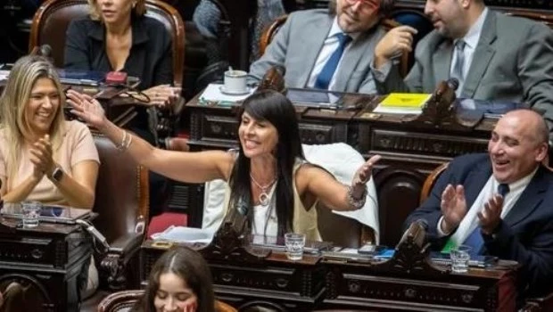 Lorena Villaverde, diputada libertaria.