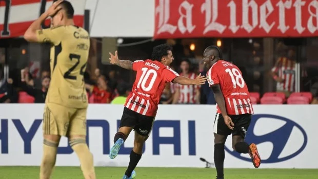 Estudiantes le ganó a Cusco por 2-1 y sumó su primer triunfo en la Copa Libertadores 2026