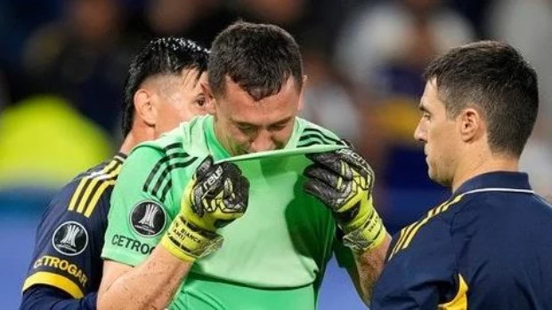 Se confirmó que Marchesín sufrió la rotura de los ligamentos cruzados y estará al menos ocho meses fuera de las canchas