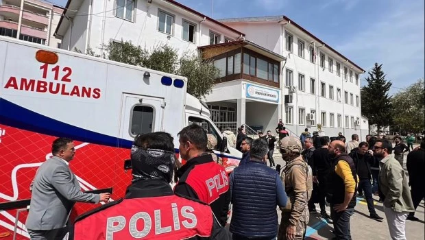 Un alumno asesinó a tiros a nueve personas en una escuela turca