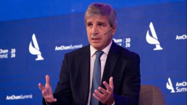 Caputo adelantó el mecanismo que utilizará para pagar los próximos vencimientos de deuda