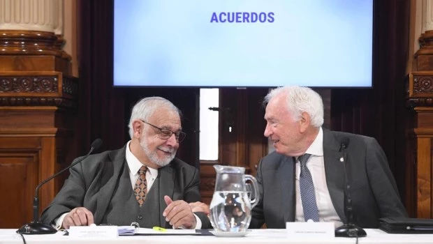 Dictamen favorable para el pliego de Carlos Mahiques