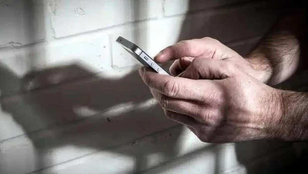 El Gobierno avanza para impedir el uso de celulares en cárceles federales