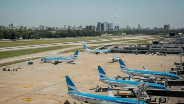 Paro de ATE: protestas en aeropuertos y fuerte impacto en servicios públicos