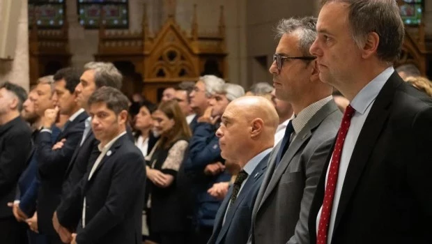 La misa en Luján por el Papa Francisco reunió a Adorni y Kicillof, pero se bajó Villarruel