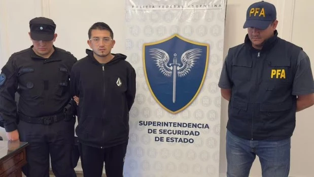 El imputado fue identificado como Brayan Ferney Cruz Castillo, quien quedó detenido y a la espera del proceso de extradición.