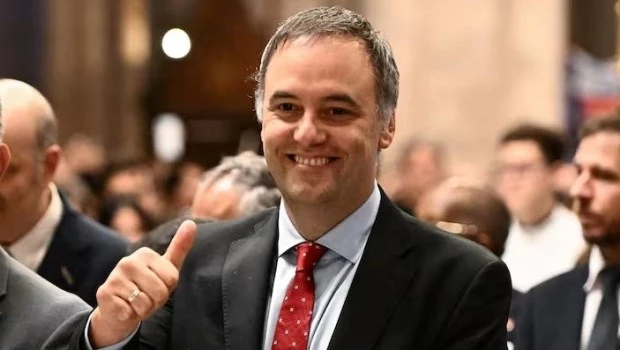 Cambios en Jefatura de Gabinete: traspasan áreas jurídicas a la órbita de Adorni