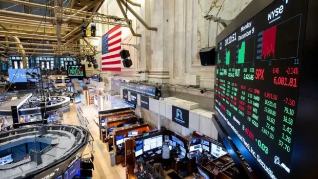 Inmune a todo, el BCRA suma dólares