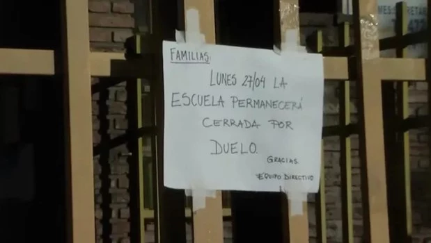 Investigan la muerte de una nena en una escuela de Rosario: se habría tropezado y golpeado al tener los cordones desatados