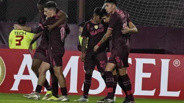 Lanús le ganó a Liga de Quito por 1 a 0 y volvió a zona de clasificación